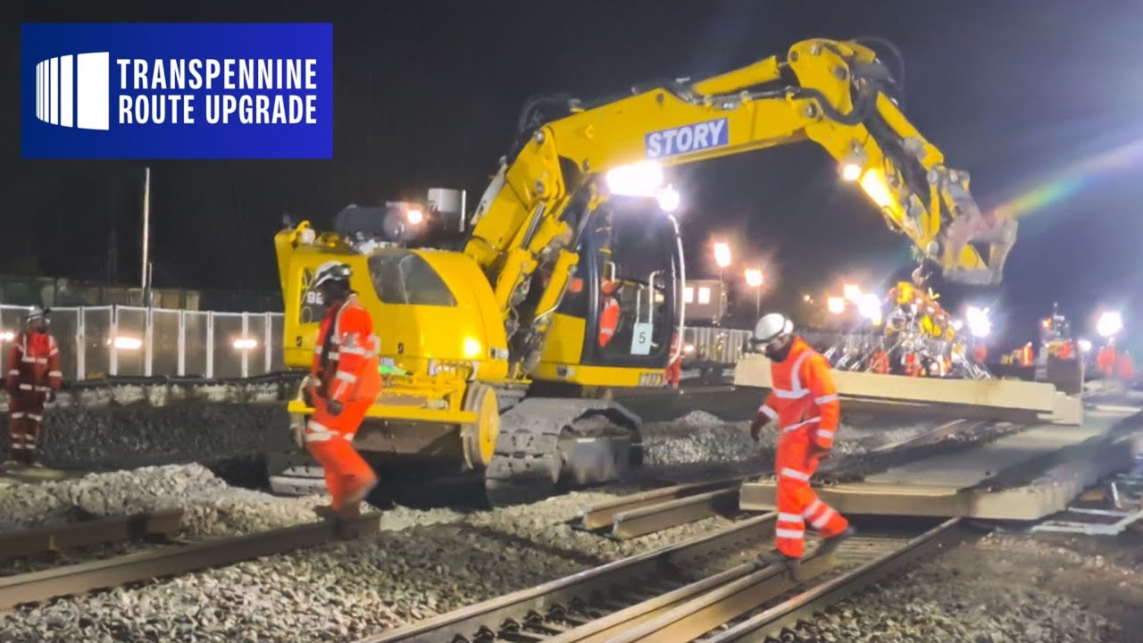 👷‍♀️Night action as TRU teams work round the clock on huge station revamp 🏗