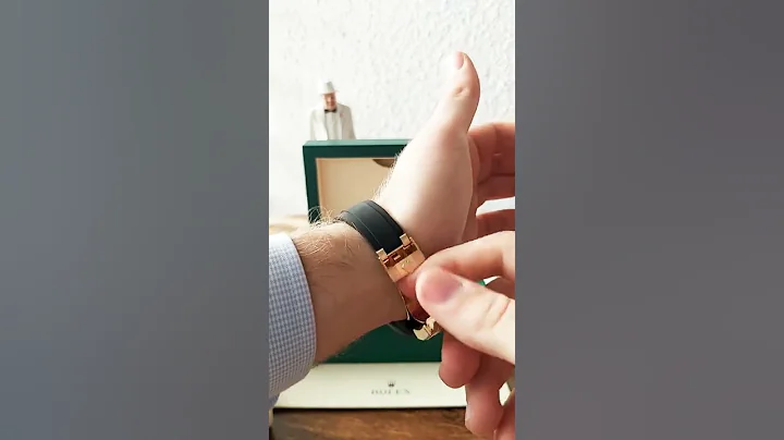 Unboxing Rolex Gold Daytona 💛 #rolex #rolexwatch #watchesofgibraltar #watchtime #shorts #watchdogs - DayDayNews