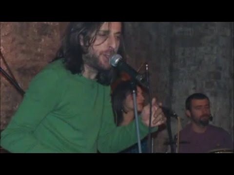 Kazım Koyuncu - Anılar Düştü (Official Video)
