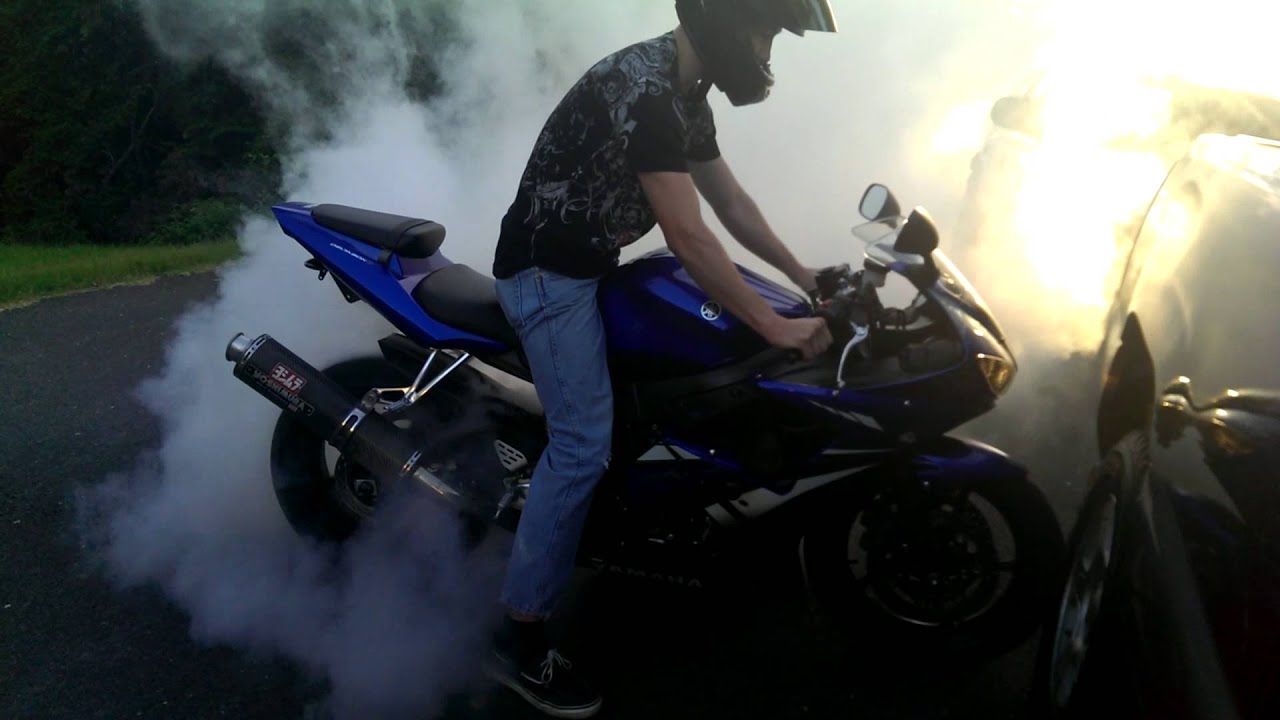 2007 Yamaha R6 Burnout - YouTube