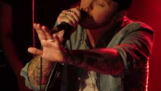 James Arthur - Roses (HD) (Live @ Lille Vega, Copenhagen. 20-02-14) chords