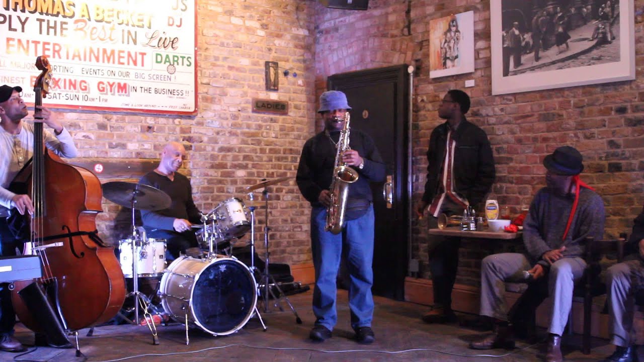"Fly me to the moon" at the Jazz Juice Jam Session 13-01-14 (unedited ...