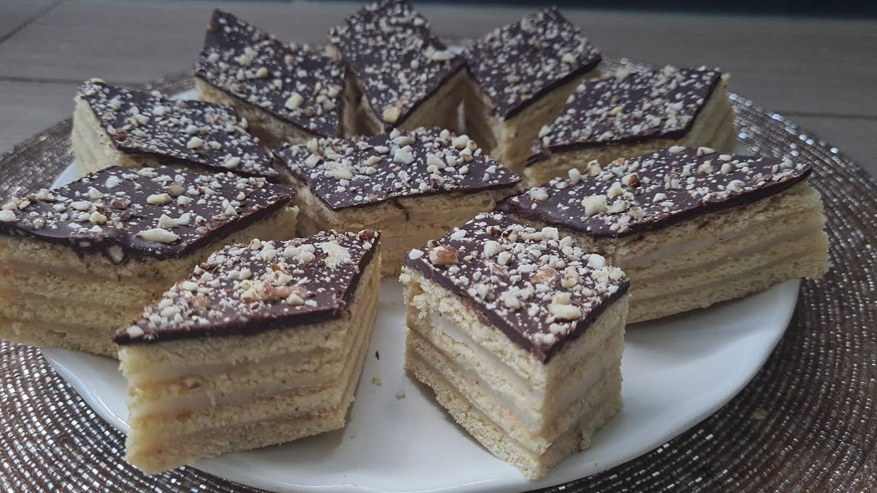 حلوة الطبقات الجزائرية بالكريمة والشكلاطة للاعياد و المناسبات بدون خميرة وتجي طرية