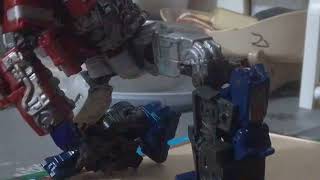 Optimus Prime ROTB Transformation Test (STOP MOTION)