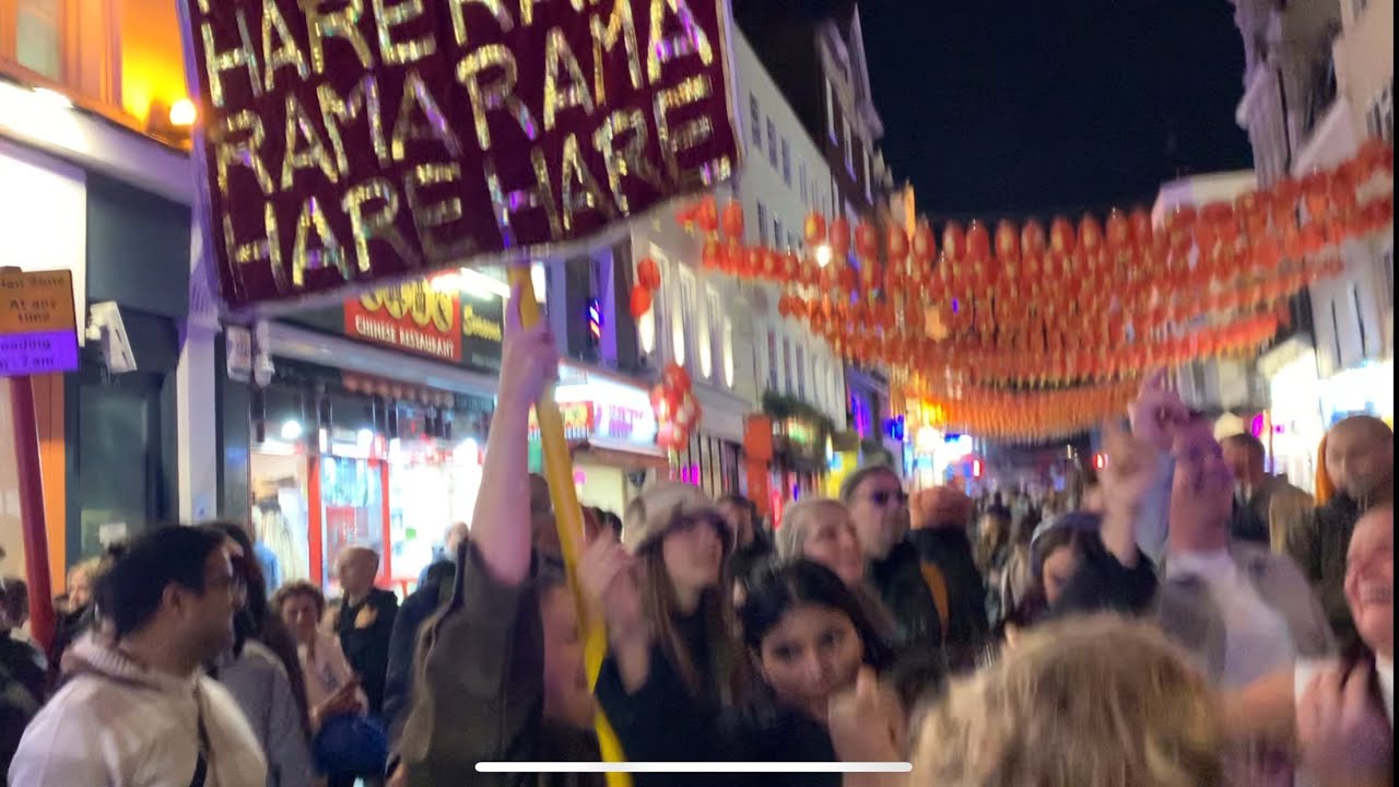 London Harinama climaxes in ecstatic public dancing - 11.10.25