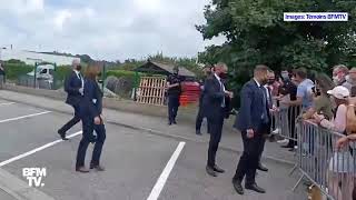Emmanuel Macron Giflé