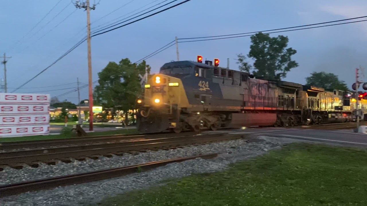 3 CSX Trains & LOUD SD402 w/ K5LA! YouTube
