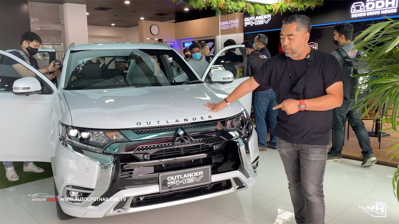 พาชม Mitsubishi Outlander PHEV ก่อนเปิดตัว 1 ธ.ค.นี้ รถอะไร?? เสียบปลั๊กเครื่องใช้ไฟฟ้าได้