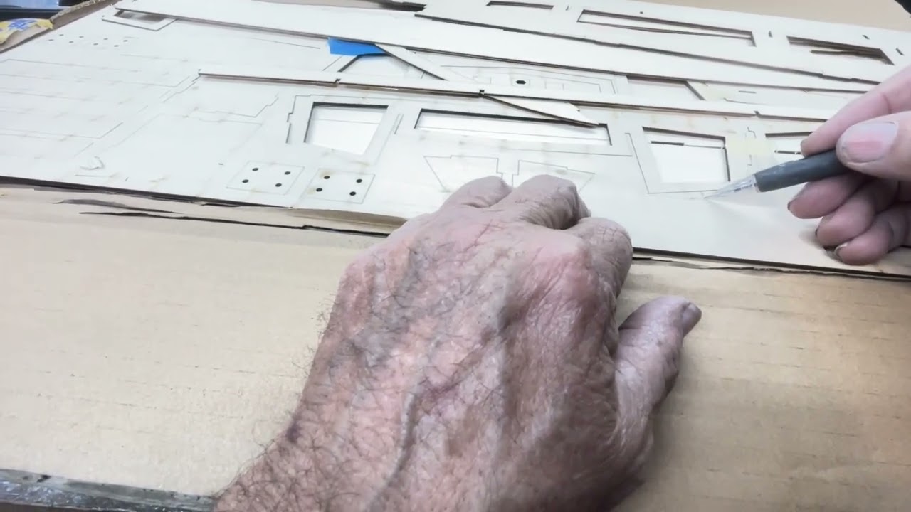 Колода карт доктора Джета ярко-розового цвета.