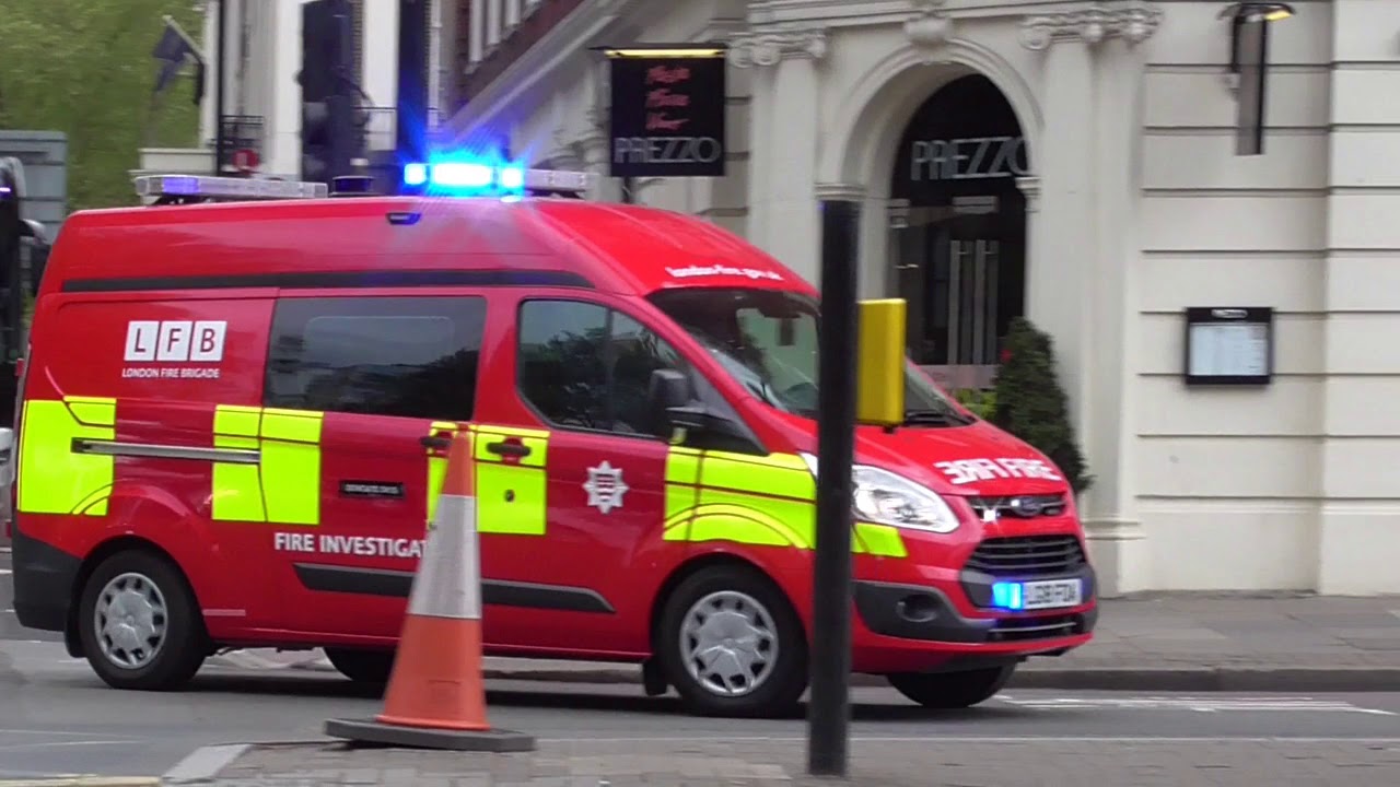London Fire Brigade responding in London to emergency calls - YouTube