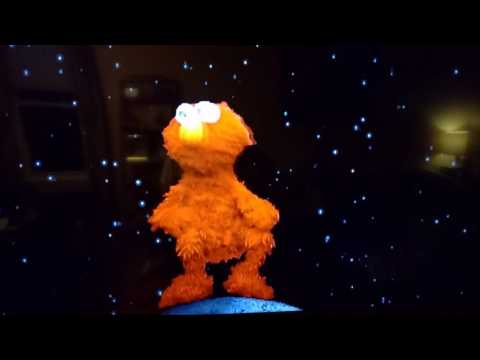Elmo Dance On The Moon