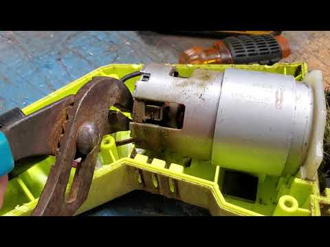 Removing String Head from Ryobi 40 volt Weed Eater (Grass Trimmer)