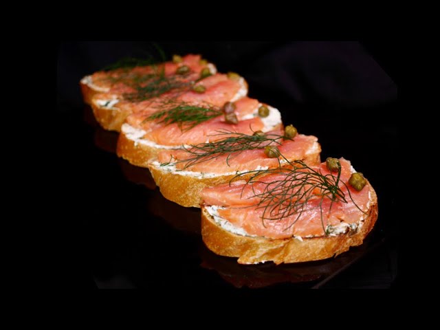БРУСКЕТТА С КРАСНОЙ РЫБОЙ и творожным сыром | Salmon Bruschetta