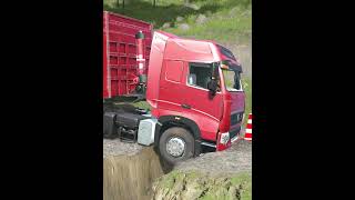 Spintires: MudRunner - Truck almost stuck on giant speed bump#mudrunner #simulation #truck #shorts