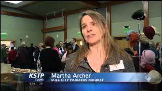 Minnesotans Flock to Farmers Market in Chanhassen