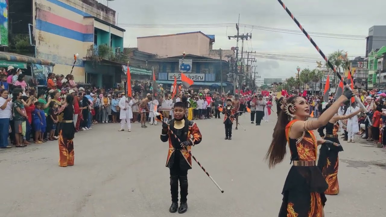 พาเหรดโรงเรียนกุลวดีศึกษา l กีฬาดอกตูดเกมส์ 2566 อำเภอชะอวด