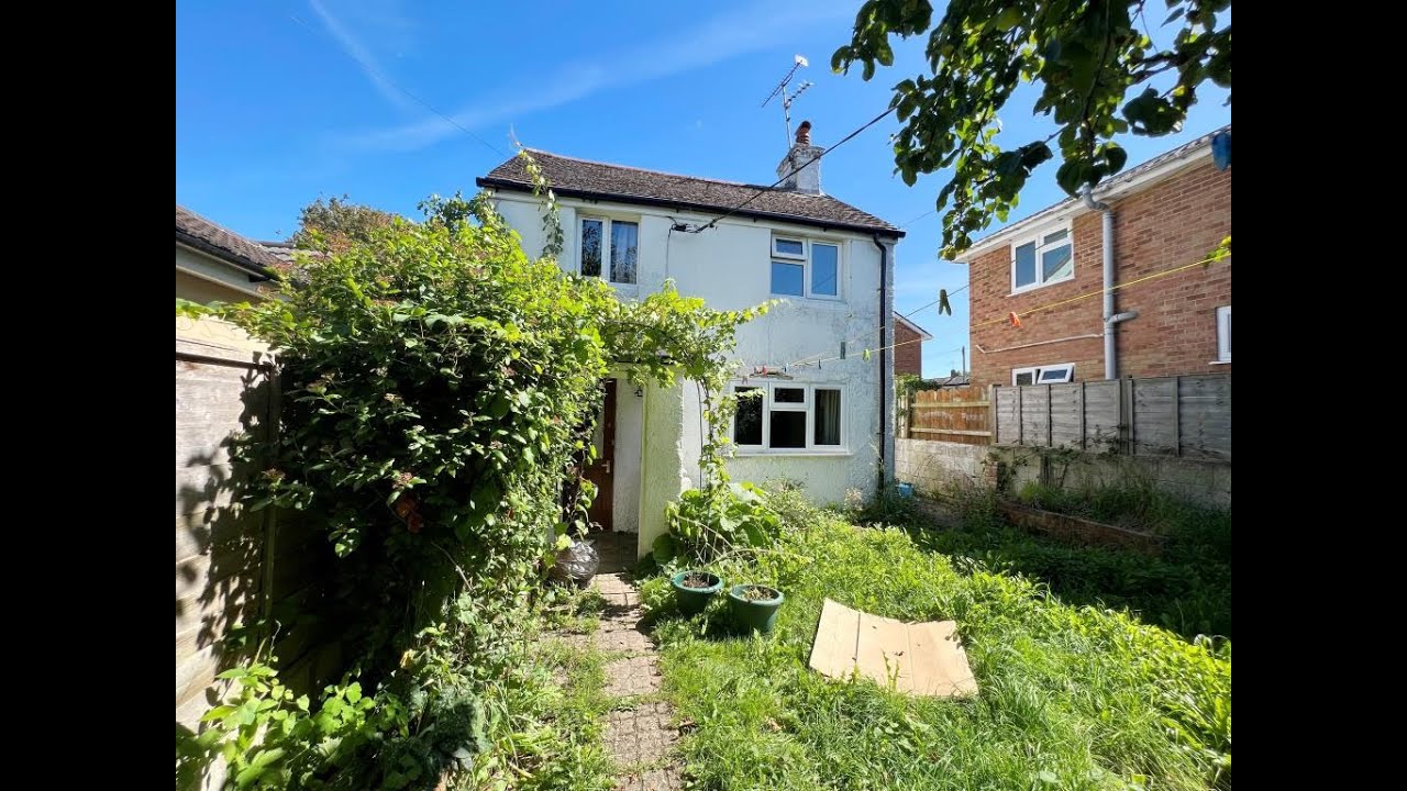 April Cottage, Bulford Road, Durrington, Salisbury, SP4 8EU September