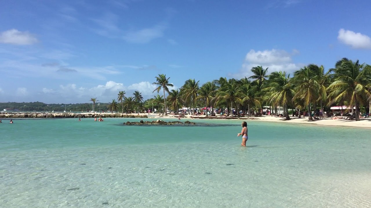 Plage Du Bourg Sainte Anne Guadeloupe