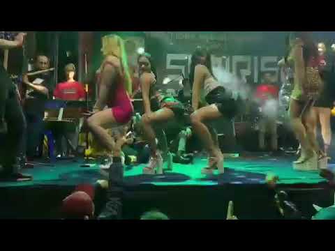 Story | Dangdut Hot ,goyang bodi montok