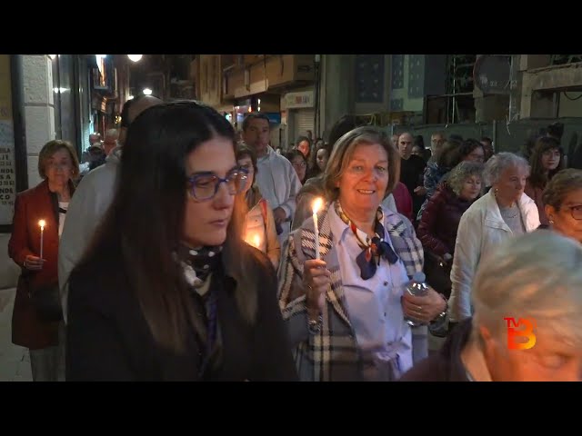 Primera Procesión del SANTO SEPULCRO en Benavente 🕯️ | Semana Santa 2026
