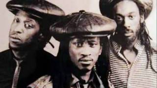 Aswad - Set Them Free [Album Version] - YouTube