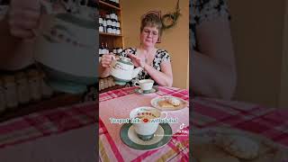 Teapot Talk with Julia | #20 Homer Laughlin Cavalier