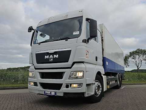 Film: MAN 26.440 TGX 6X2 TAILLIFT — 2009 — prezentacja pojazdu