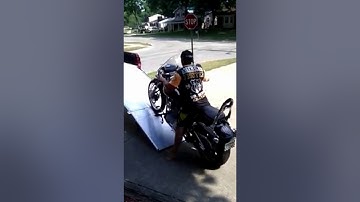 Loading motorcycle fail! Always load with a loadall ramp!