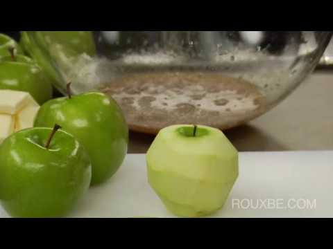 How to Make Warm Apple Cobbler