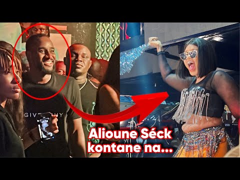 😱Hé hé kholéne comment Alioune Séck regardait Ndéye Ndiaye Banaya hier au Vogue, Wally Séck néna...