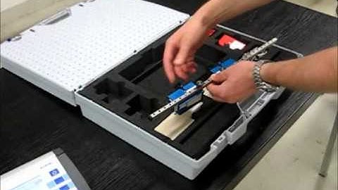 Portable ultrasonic clamp-on flowmeter deltawaveC