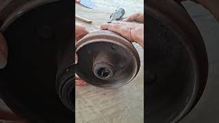 Removing the wheel bearing seal #shotsvideo #automobile #brakesystem Removing the wheel bearing seal #shotsvideo #automobile #brakesystem