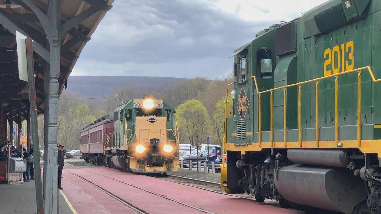 RBMN Trains at Jim Thorpe - YouTube