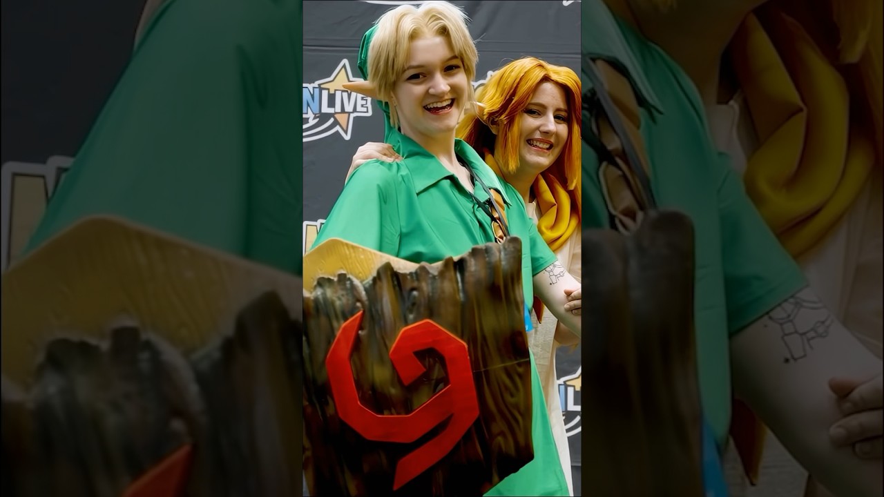 💚BEAUTIFUL Link and Zelda cosplays filmed at Megacon Manchester💚