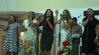 Video thumbnail of "AQUI SE CANTA AQUI SE ADORA"