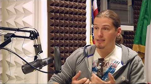 Jason Michael Carroll Visits Naples Italy