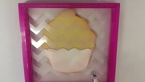 How to Airbrush Cookies with a Stencil Genie™