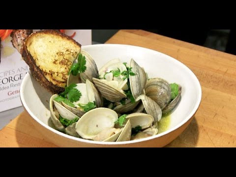 How to Make Clams in White Wine - Bulhão Pato | Potluck Video - YouTube