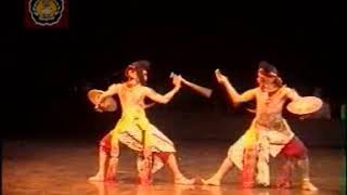 Tari Bondoyudo(Ujian Penyajian S1 Tari STSI Surakarta)April 1999