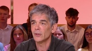 Xavier de Moulins annonce en plein JT, l’enlèvement de son ami d’enfance