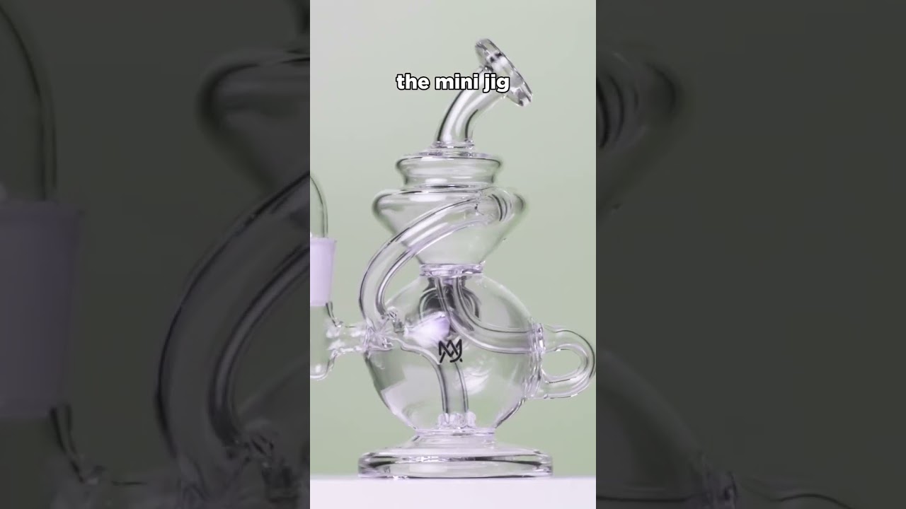 This MJ Arsenal rig delivers surprisingly smooth and flavorful hits.