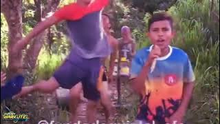 Download lagu Attack on Titan  - Sasageyo (Meme Koplo)