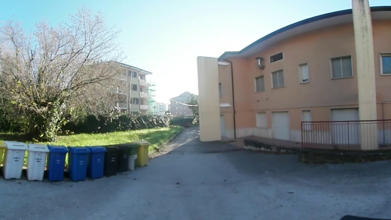 Ingresso 8a Secondaria Via Morelli e Silvati YouTube