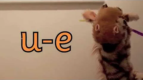 Geraldine the Giraffe learns /u-e/