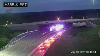 Traffic Alert: All southbound lanes of I-35E closed Tuesday morning