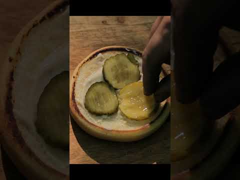 치즈 두장 올려보자 #치즈버거 #햄버거 #수제버거