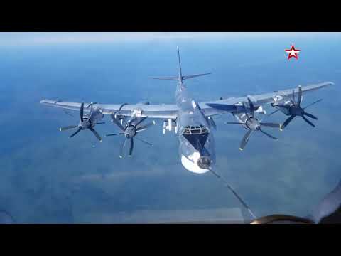 Дозаправка Ту-95МС на высоте 6 000 метров