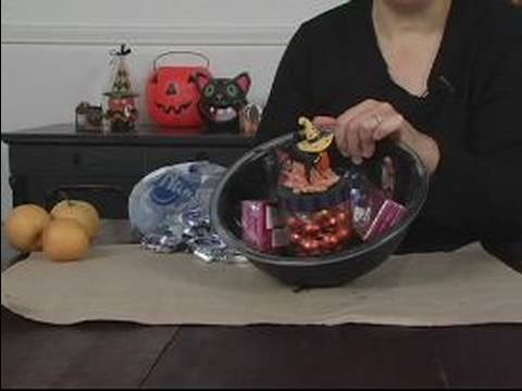 How-To: Papier-Mâché Halloween Candy Bowls - Make