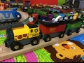 BRIO Safari Train 33722 running on wooden track (03786)