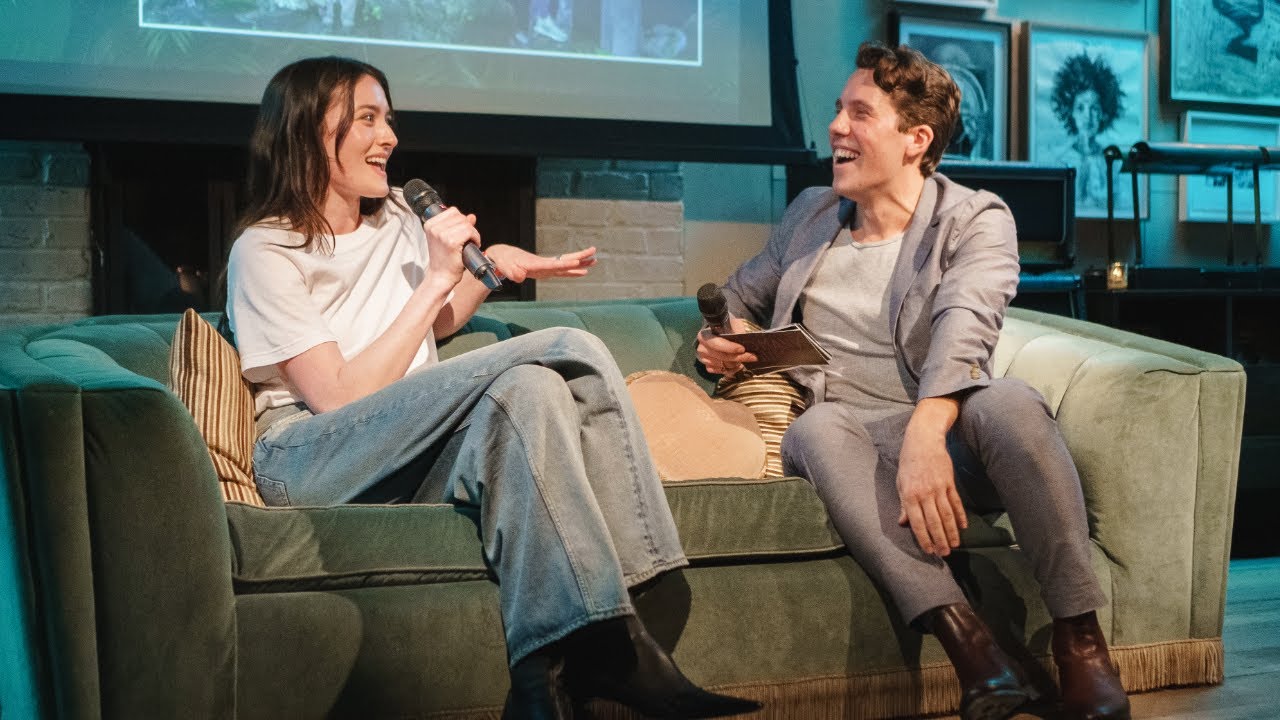 Sarah Pidgeon shares a funny story about her sister's bachelorette and we name her fans! (2/2)